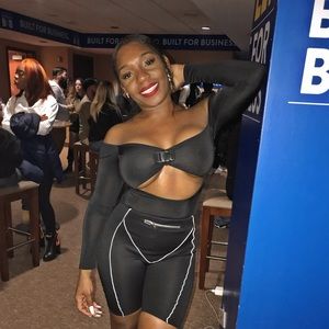 Meet your Posher, Alicia